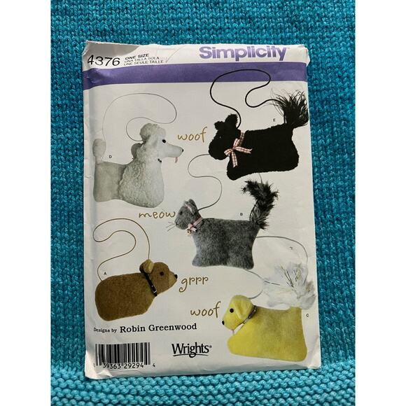 Simplicity 4376 Sewing pattern Dog cat bear purse - Picture 1 of 5